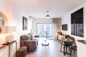 BEAUTIFUL 1 - BR APARTMENT - Next To Rue Antibes